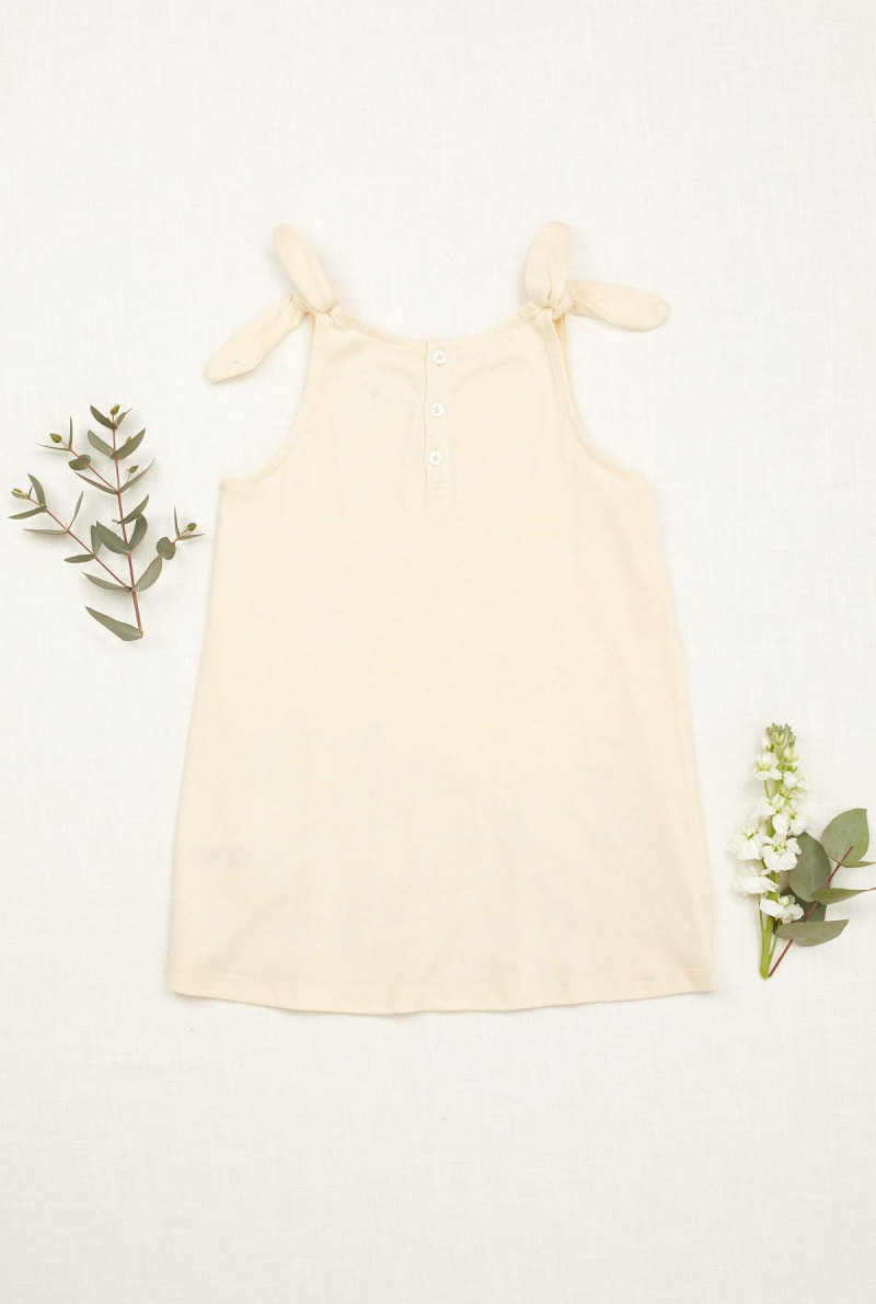 VESTIDO MOÑITOS